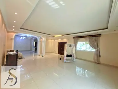 Spacious! 4bedroom villa hall inside parking inside ac central gass al Hazanah sharjah