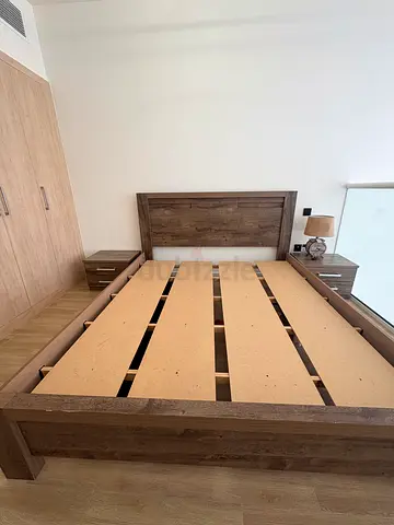 Complete Wooden Bedroom Set – Bed + 2 Bedside Tables + NEW Lamp