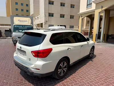 2017 Nissan PATHFINDER 缩略图 3