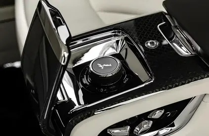 2025 ROLLS-ROYCE CULLINAN — миниатюра 12