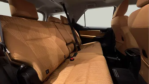 2022 Toyota FORTUNER — фото 10