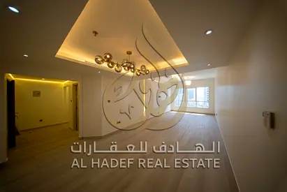 شقة غرفتين وصالة فاخرة | جديدة | تكييف مجاني | باركن مجاني | شهر مجاني