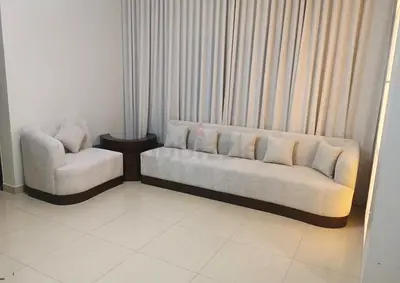 Clearance sale 🥳 elegant beautiful Sofa available