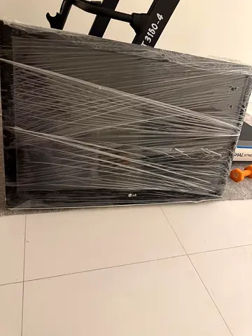 LG flat panel TV - 42HD LED inch (wrapped, good condition)