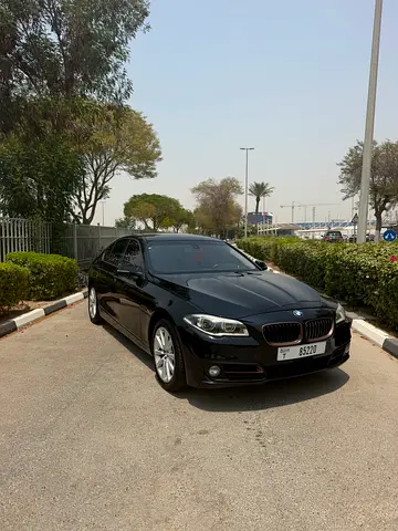 BMW 5-Series 528i 2015 GCC Specs - Well Maintained
