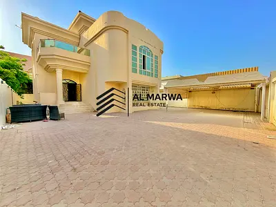 Huge size villa for rent best location in Sharjah cheap price