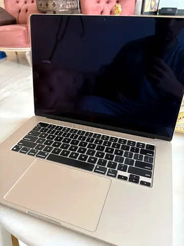 MacBook Air 15-inch - Flawless Condition