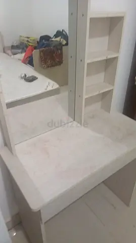 Dressing table