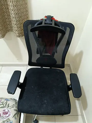 Adjustable Mesh Office Chair with Headrest - Used