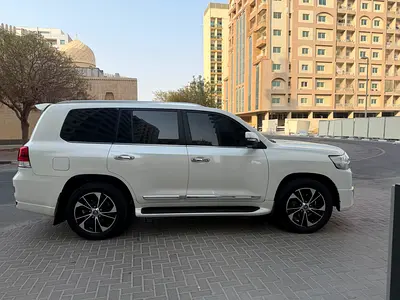 2018 Toyota LAND CRUISER — фото 4