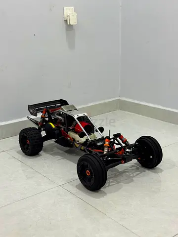 Rc car baja 5b 30.5 cc in perfect condition patrol car
