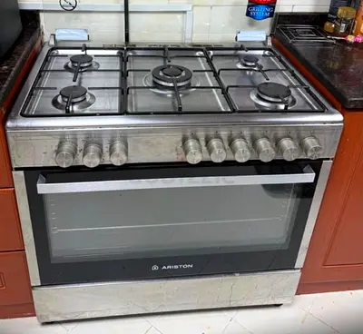 Gas oven excellent condition