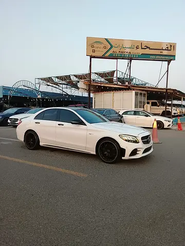 MERCEDES-BENZ C200 V4 2.0L MODEL 2017