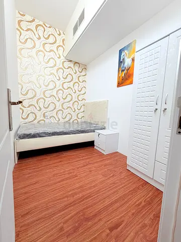 !! PREMIUM PARTITION !! STREET 3 !! CLOSE TO METRO !!