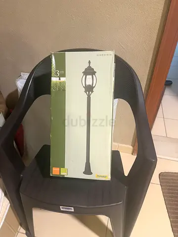 2 New outdoor garden post lamp in box — unused & hanging lamp