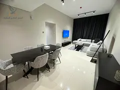 Luxury furnished 2BR apartment, spacious and second tenant, with balcony, built-in wardrobes and mod