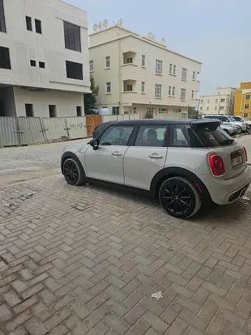 2017 MINI COOPER 缩略图 3