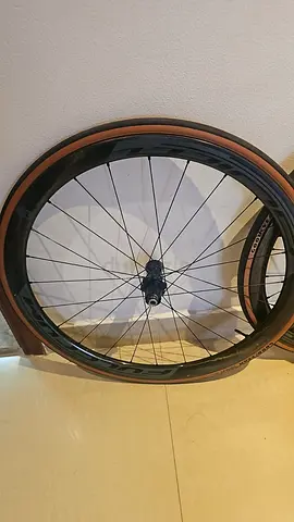 Pair of Carbon Road Bike Wheels with tubeless Tyres