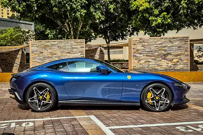 2021 Ferrari ROMA — фото 4