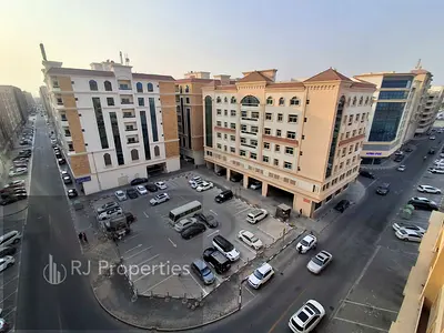 Spacious 2 BR apartment - Coverd parking - laundry room - gym - close to school zone