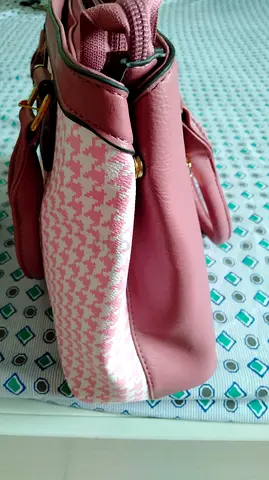 Hand bag