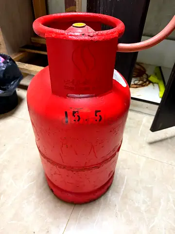 15.5 kg Gas cylinder for Sale in International City (Move Out Sale)