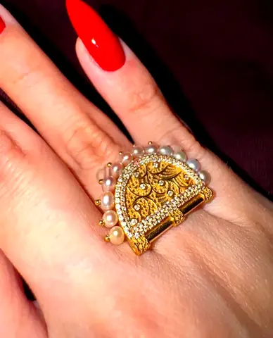 18 KT Gold Ring