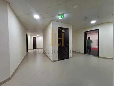 680 SQ. FT. PARTITIONED OFFICE AVAILABLE IN INDUSTRIAL AREA 18