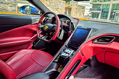 2021 Ferrari ROMA — фото 11