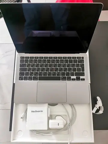 MacBook Air M1