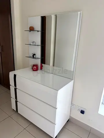 White Chest of Drawers