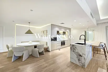 FULLY UPGRADED | VACANT | FULLY FURNISHED