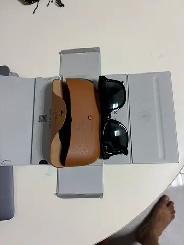 Ray-Ban Wayfarer RW4012 (Gen 2) – Shiny Black – used fewer with Box & Invoice
