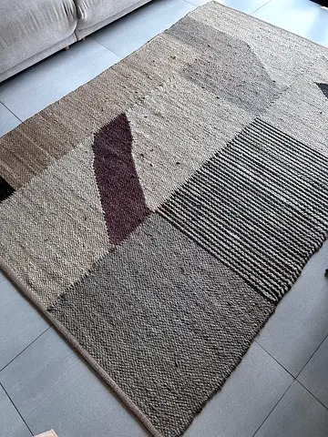 Handwoven neutral geometric rug - good condition