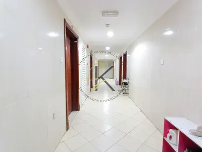Lavish studio available in muwaliah full of family building for contact Babar