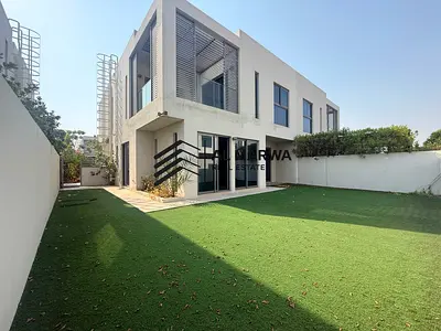 Luxury & Spacious 4-Master BedRoom Ready To Move Villa
