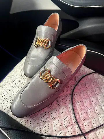 Gucci Lolly Size 38 Leather gold Chain Loafers