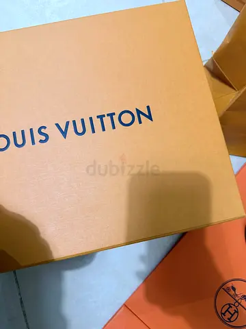 Louis Vuitton designer handbag box (authentic packaging) - unused box