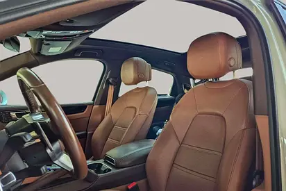 2023 Porsche CAYENNE thumbnail 11