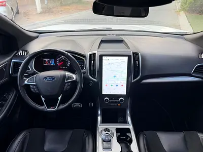 2021 Ford Edge ST — zdjęcie 15