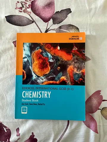 Edexcel International GCSE Chemistry Student Book (9–1) - Barely Used