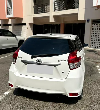 2015 Toyota YARIS — фото 2