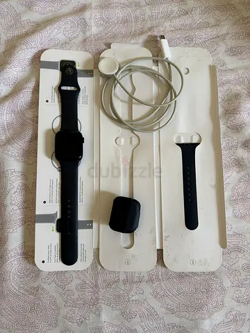 Apple Watch Series 7, Aluminum Case with Charger