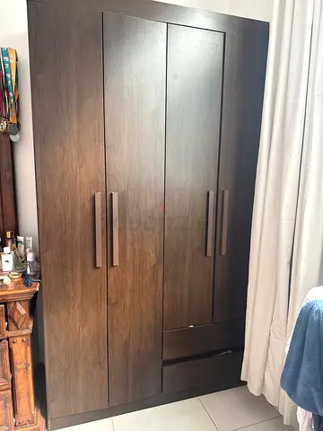 4 door cupboard with 2 drawers for sale