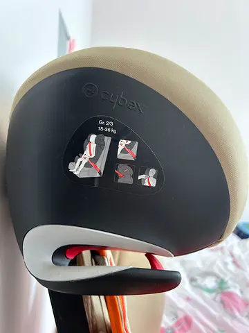 Cybex child car seat (15-36 kg) in good condition