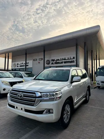 Pristine Toyota Land Cruiser GXR Diesel 2019 | GCC Specs | Well Maintained