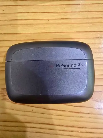 For Sale in UAE 🇦🇪 – ReSound OMNIA 9 Hearing Aids + Original Charger

Genuine ReSound OMNIA 9