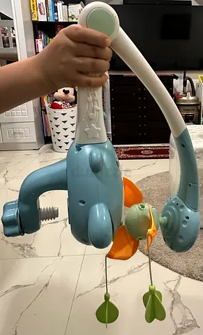 Baby crib mobile with Project musical spinning toys