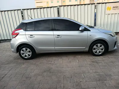 2017 Toyota YARIS — фото 1