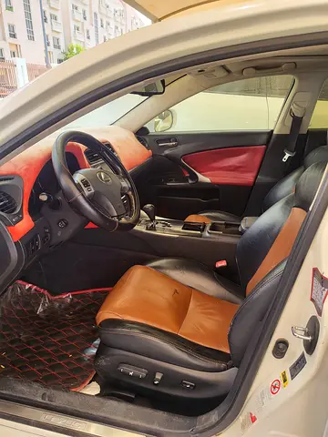 Lexus IS 300 2013 GCC Specs - Good Condition